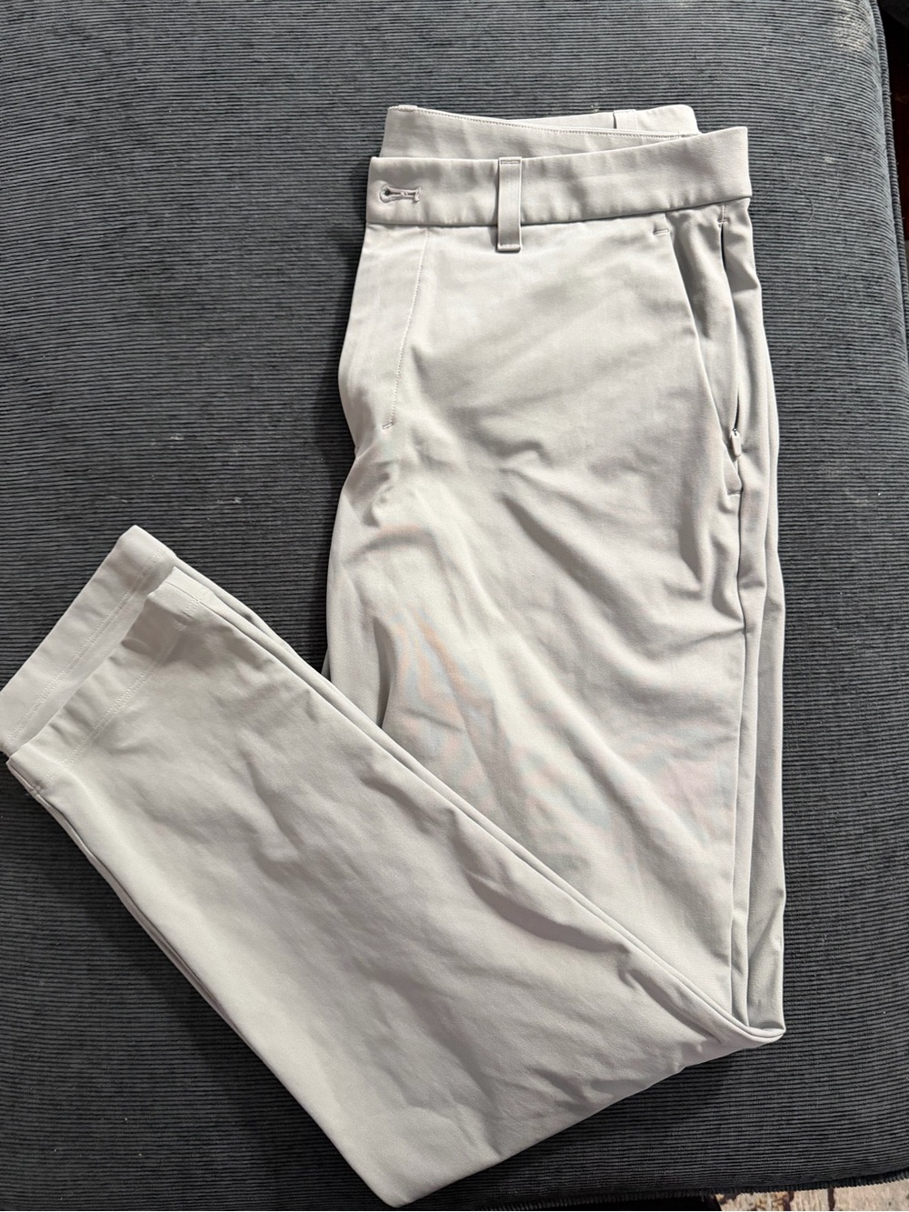 lululemon athletica Men's Light Cream Stretch Chinos